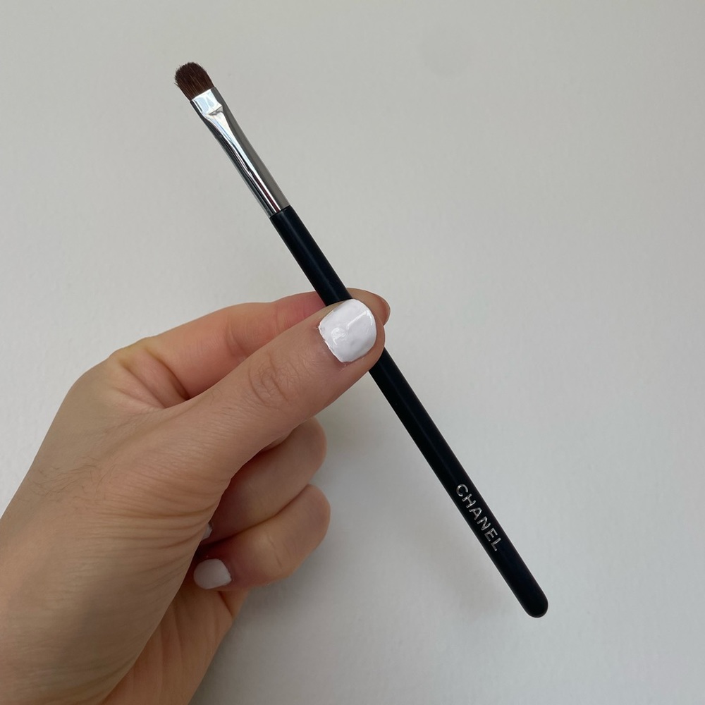 🌟 CHANEL 26 contour eyeshadow brush